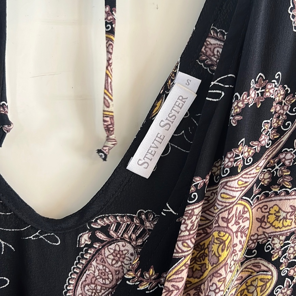 Maxi Paisley V-Neck Long Sleeve Dress - Black/Pink - Picture 4 of 11